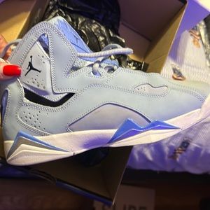 Wore them twice , Jordan 7,  These are grade school size 7.  So a women’s 8.5